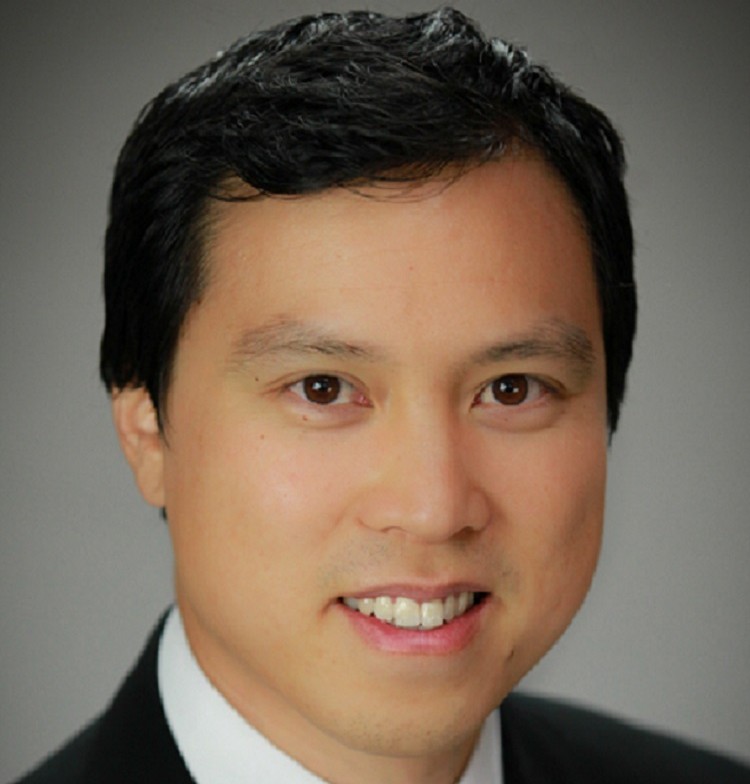 Head shot of Andrew Fung