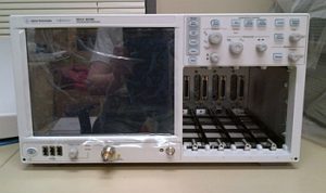Keysight 86100D Infiniium DCA-X Digital Communication Analyzer Mainframe, Modules TDR/TDT et Oscilloscope RF 70GHz